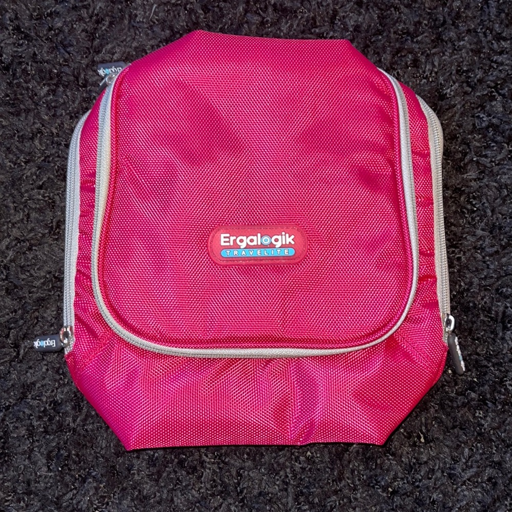 BNWT Traveling Toiletry Bag